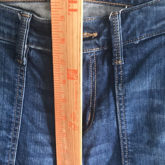 Torrid Boyfriend Straight Vintage Stretch Mid-Rise Jean. Size 10 tall. Stretch. - Picture 8 of 10